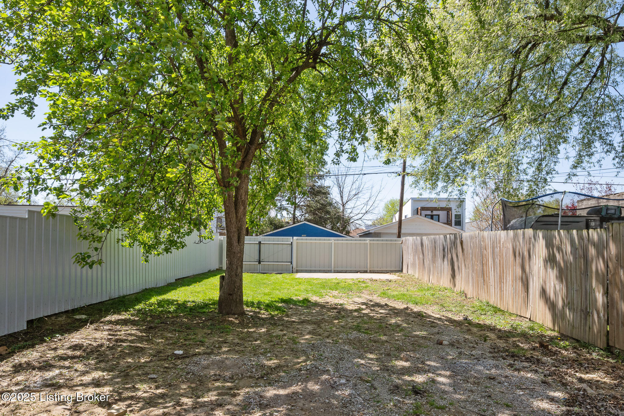 1032 Ash St, Louisville, Kentucky image 39