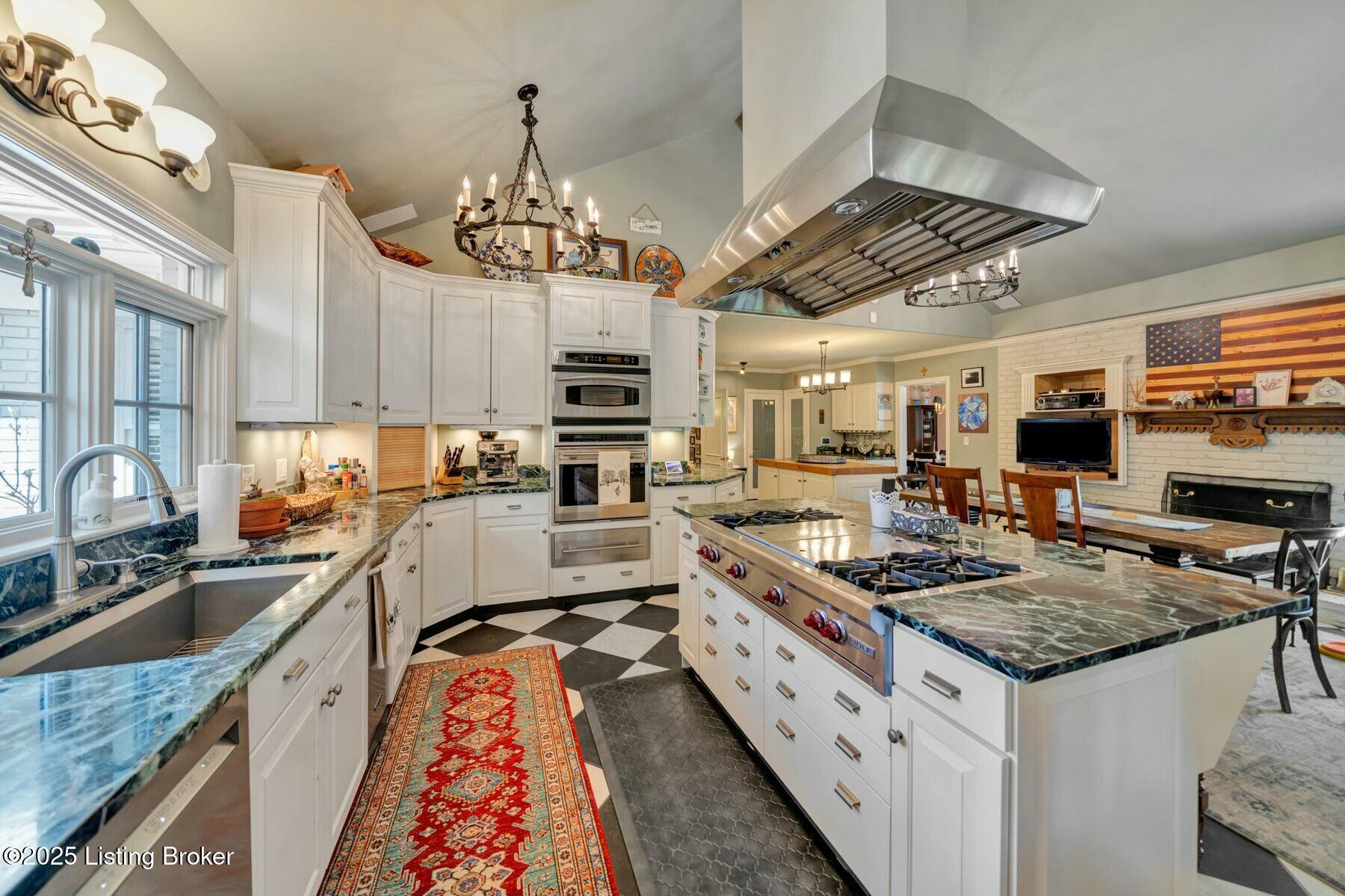 3614 Glenview Ave, Glenview, Kentucky image 22