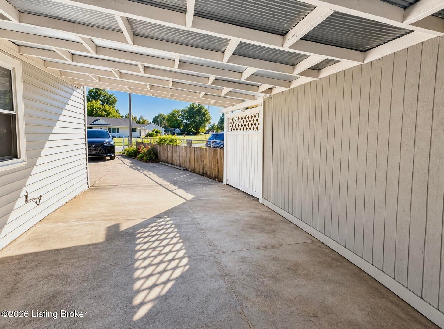 7313 Betsy Ross Dr