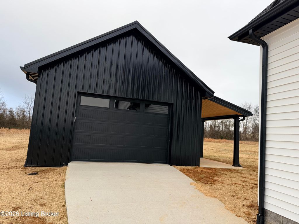 Photo of 136 Sweet Grass Ct, Hodgenville, KY 42748 (MLS # 1706268)