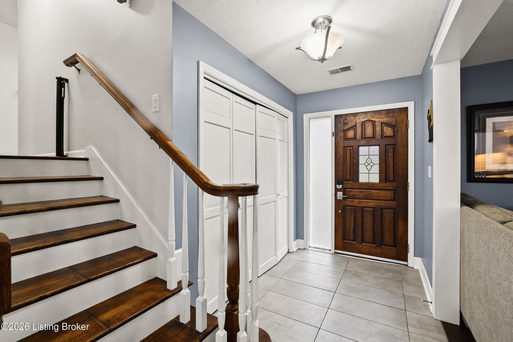 Photo of 1031 Woodlake Dr, Lawrenceburg, KY 40342 (MLS # 1707796)