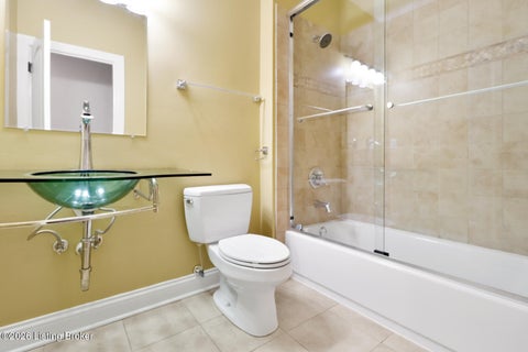 Tiny photo for 927 Cherokee Rd #5 E, Louisville, KY 40204 (MLS # 1729802)