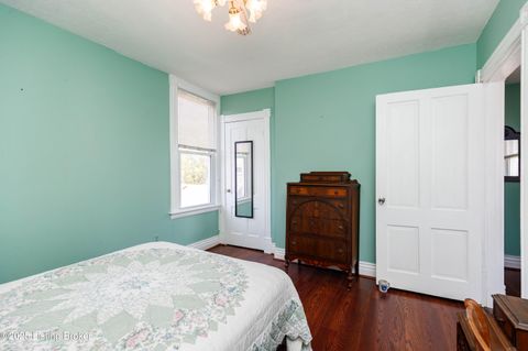 Tiny photo for 1035 Lydia St, Louisville, KY 40217 (MLS # 1685780)