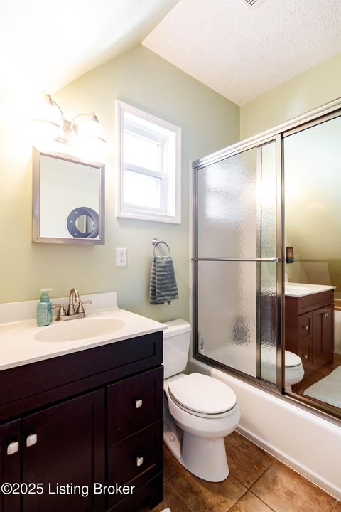 Tiny photo for 1035 Lydia St, Louisville, KY 40217 (MLS # 1685780)