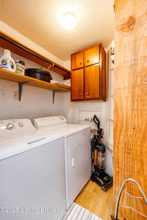 Tiny photo for 1035 Lydia St, Louisville, KY 40217 (MLS # 1685780)