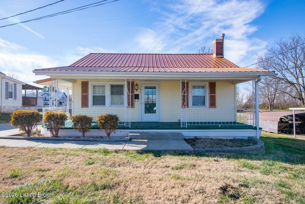 Photo of 199 Walnut St, Hodgenville, KY 42748 (MLS # 1711656)
