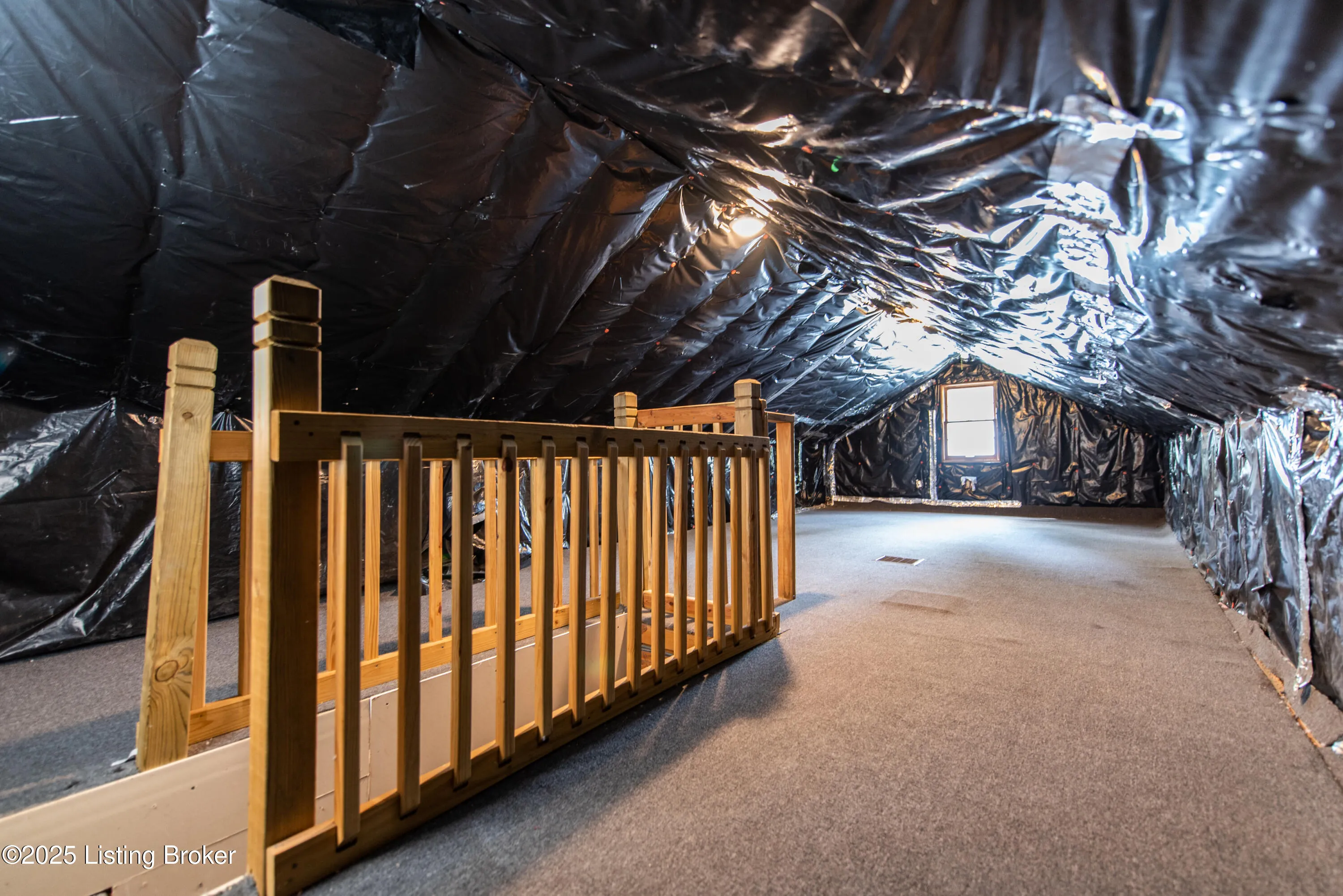 Louisville, Kentucky 40215, United States, 2 Bedrooms Bedrooms, ,1 BathroomBathrooms,Residential,Active,90080