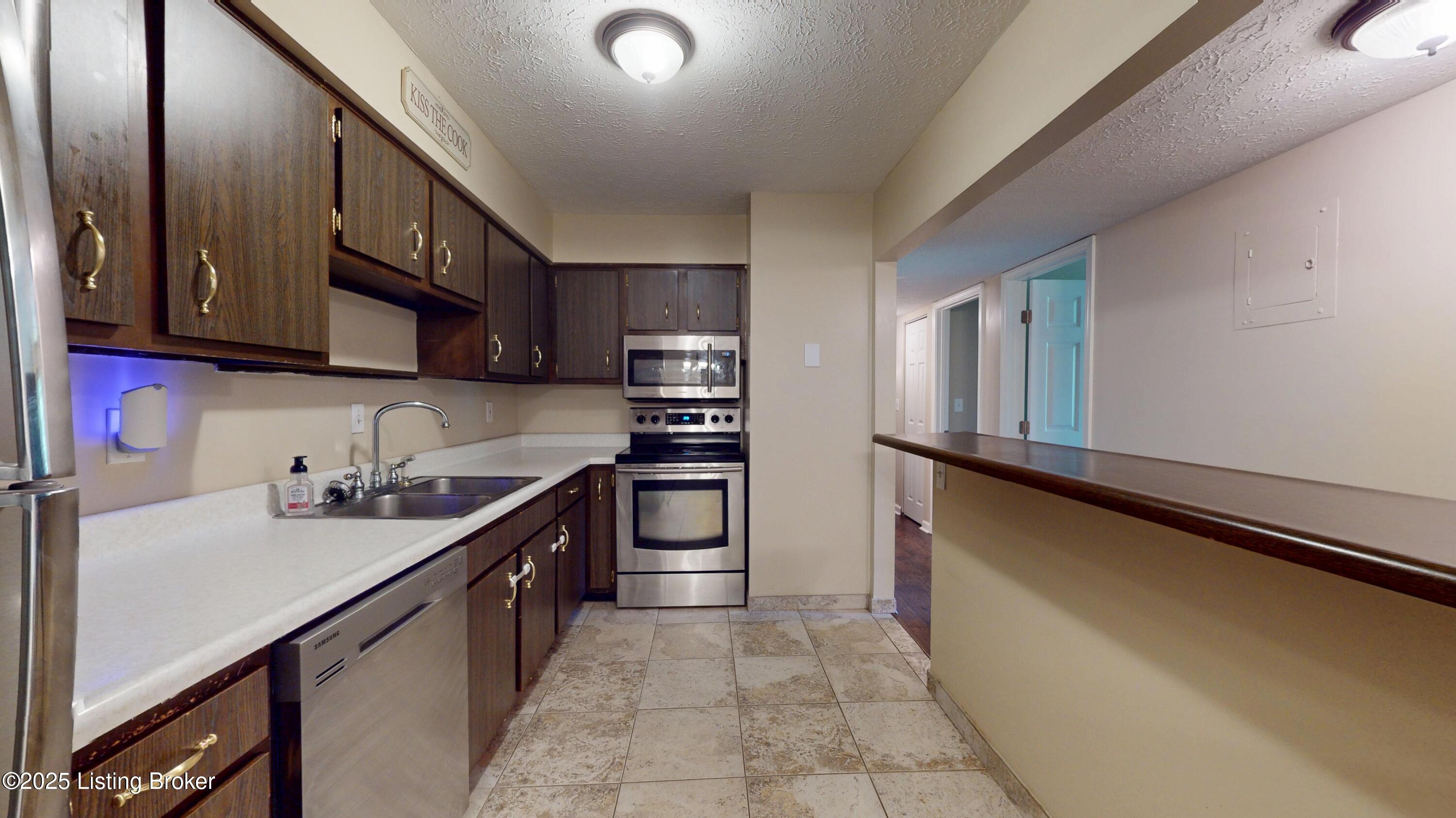 7074 Wildwood Cir #167, Louisville, Kentucky image 9