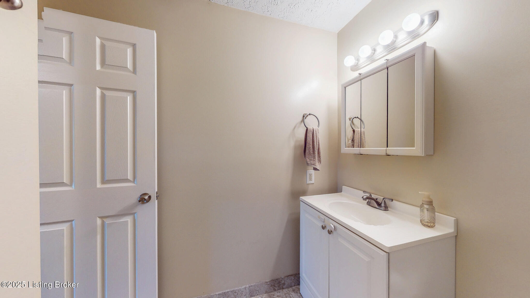 7074 Wildwood Cir #167, Louisville, Kentucky image 13