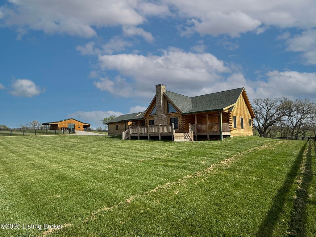 Photo of 686 Hannah Rd, Shelbyville, KY 40065 (MLS # 1690448)