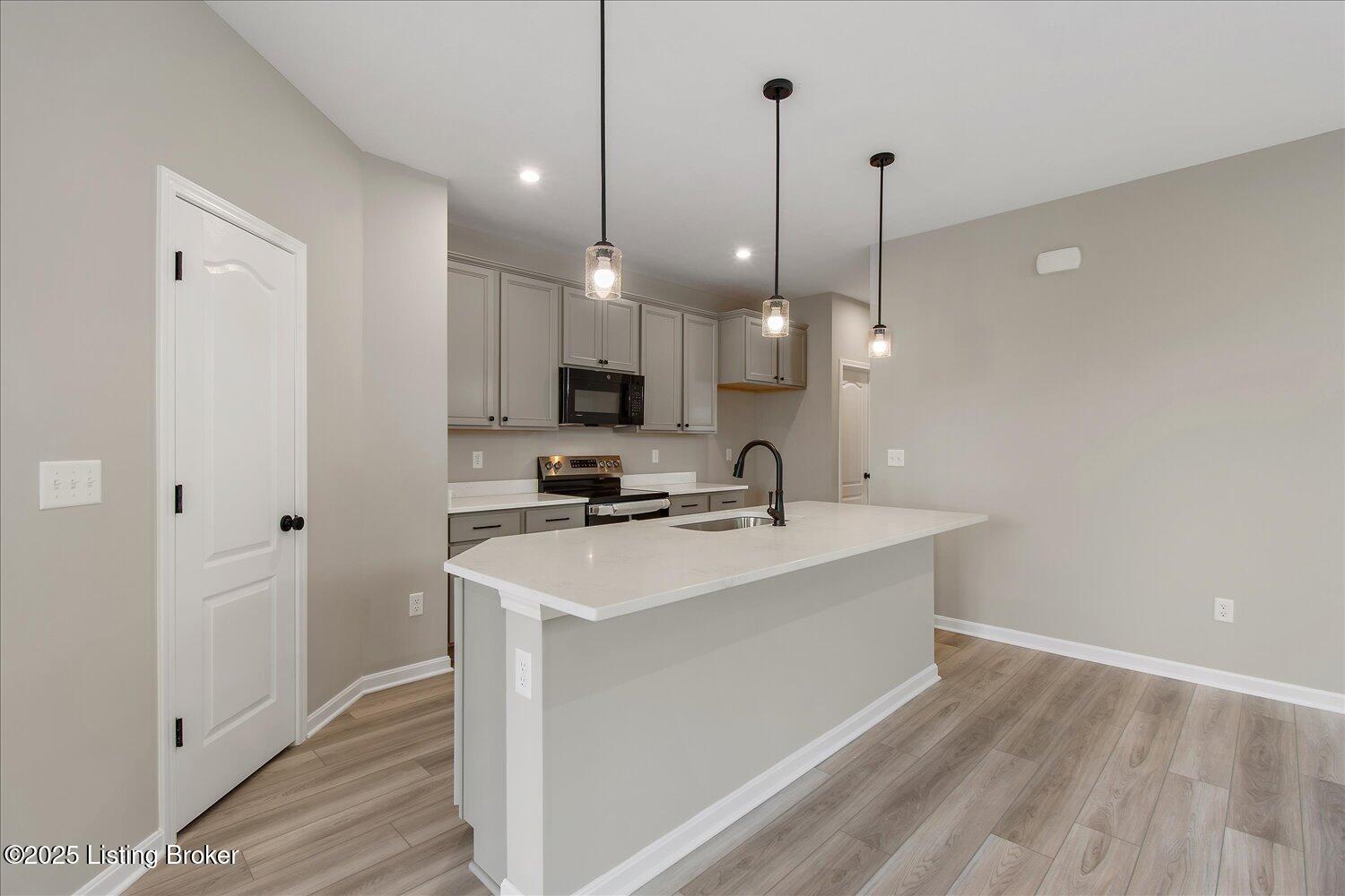140 Switchgrass Ln, Mt Washington, Kentucky image 4