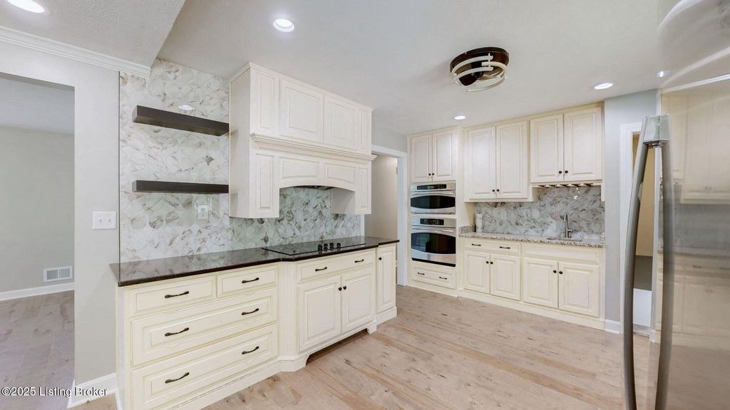 Photo of 1338 Horsefly Hollow Rd, Lebanon Junction, KY 40150 (MLS # 1709578)