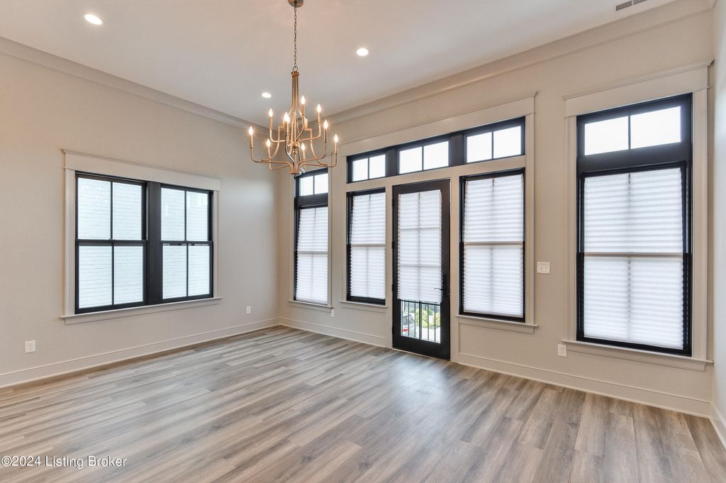 Photo of 10504 Meeting St #201 B, Prospect, KY 40059 (MLS # 1712894)