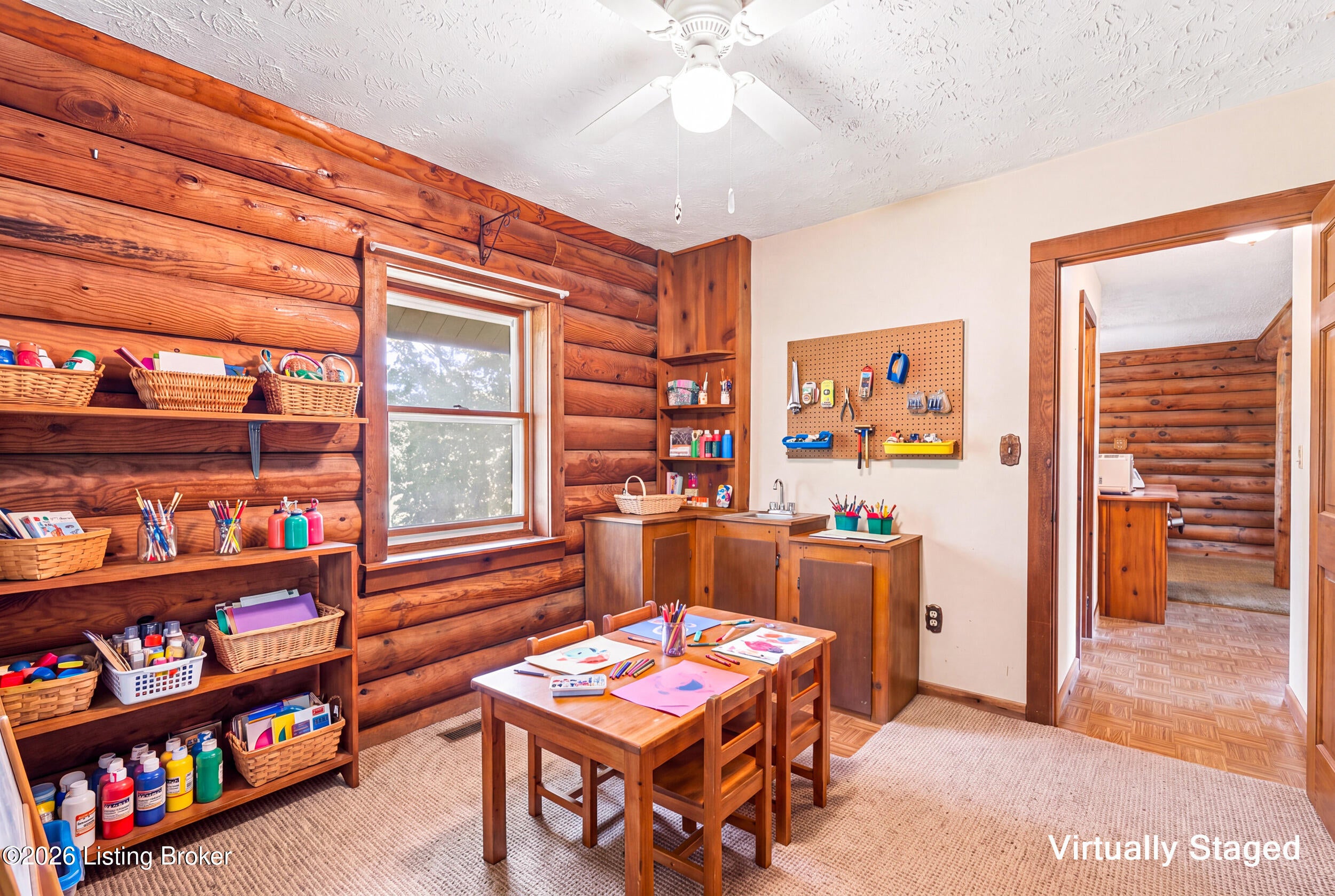 495 E ValleyView Dr