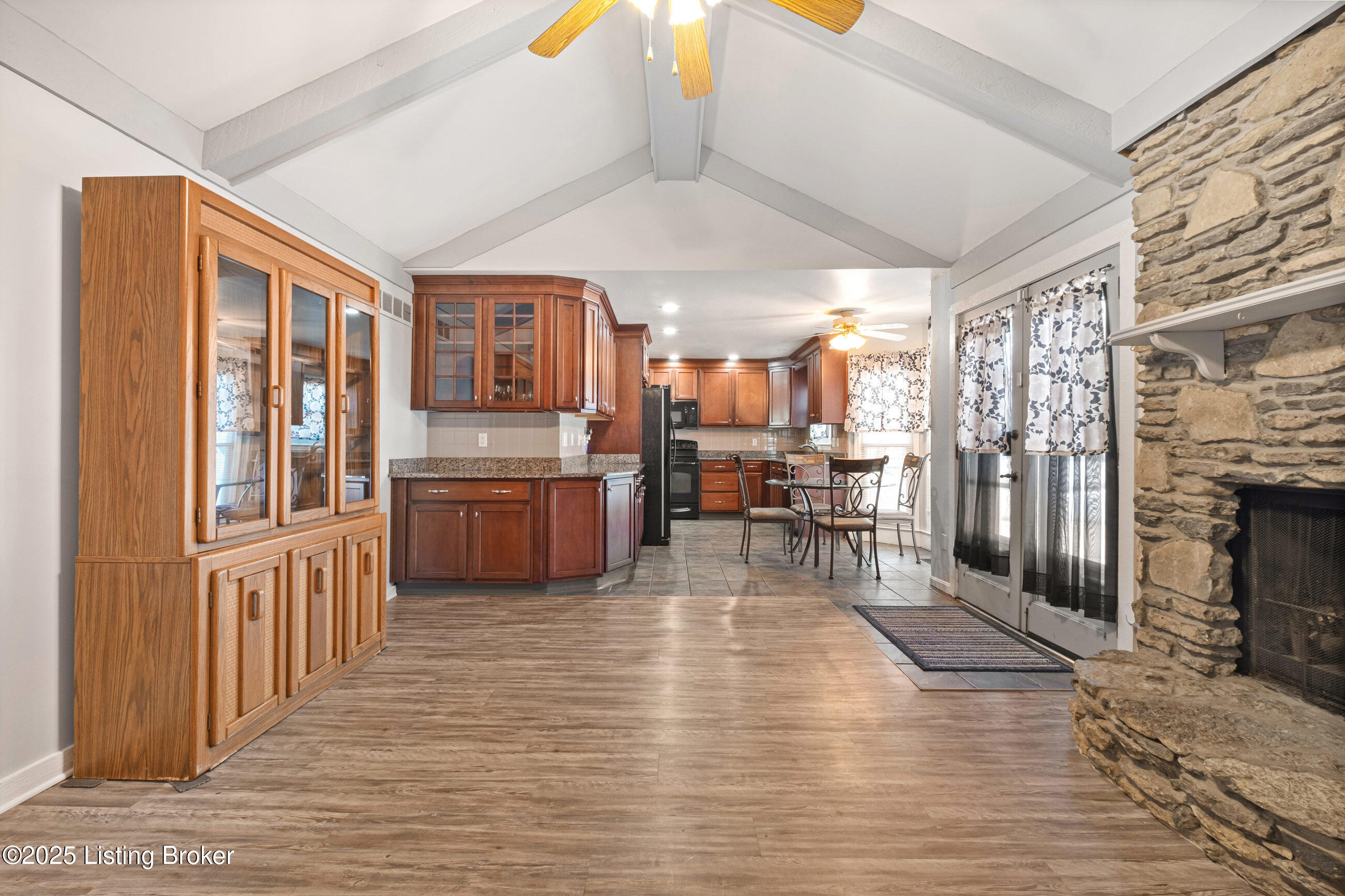 802 Moser Rd, Louisville, Kentucky image 19