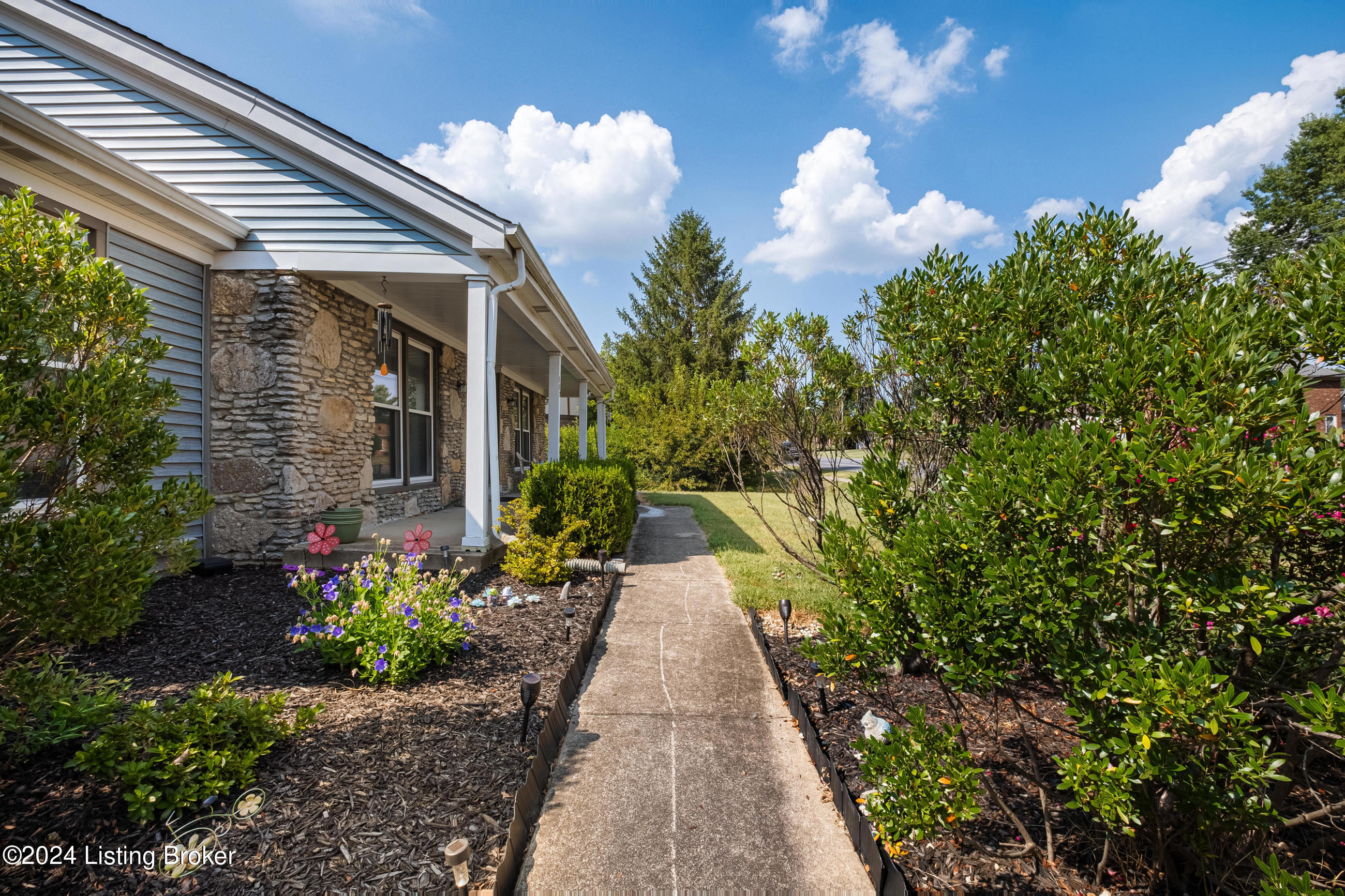 802 Moser Rd, Louisville, Kentucky image 5