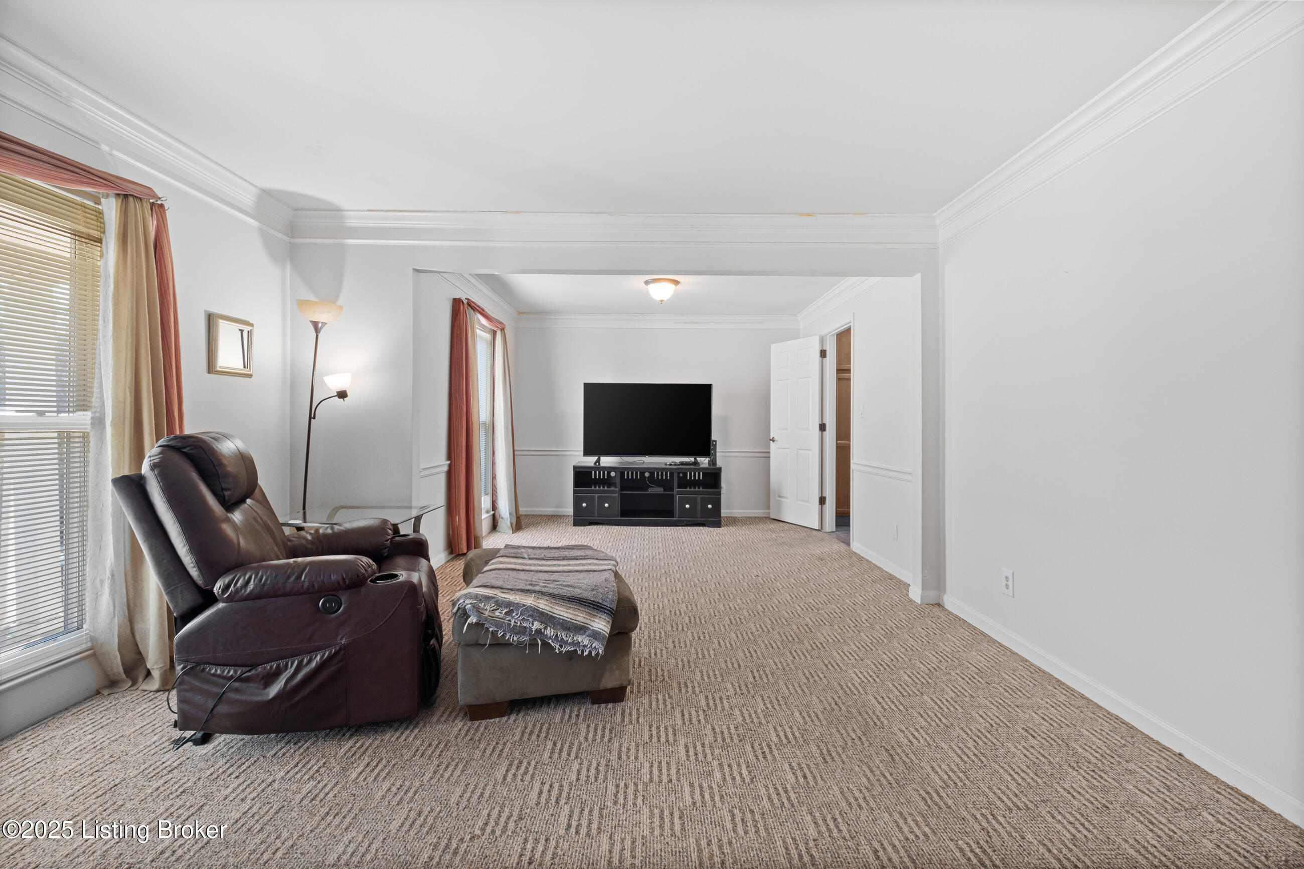 802 Moser Rd, Louisville, Kentucky image 7