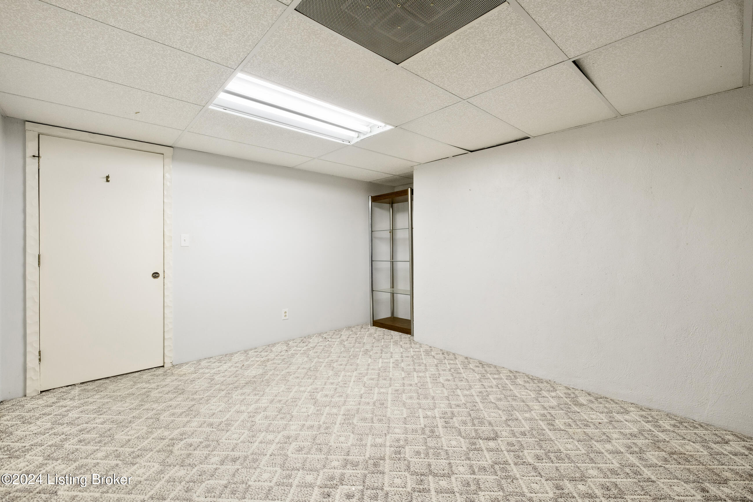 802 Moser Rd, Louisville, Kentucky image 35
