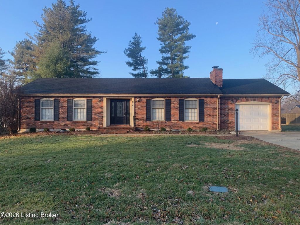 Photo of 214 Hollywood Dr, Bardstown, KY 40004 (MLS # 1706510)