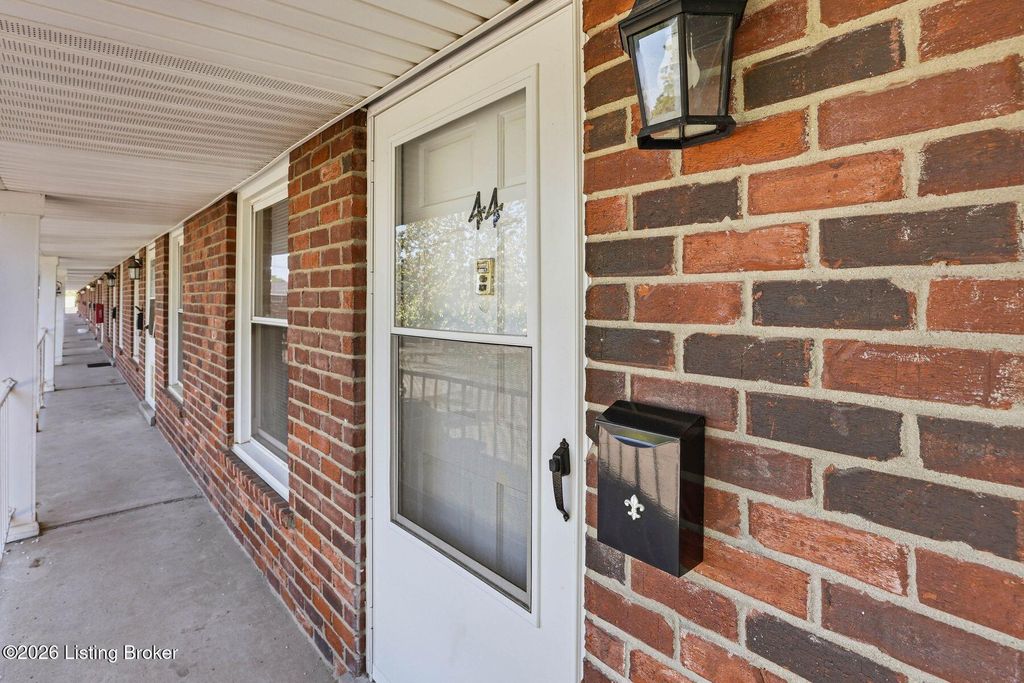 Photo of 4501 S 6th St #44, Louisville, KY 40214 (MLS # 1716705)