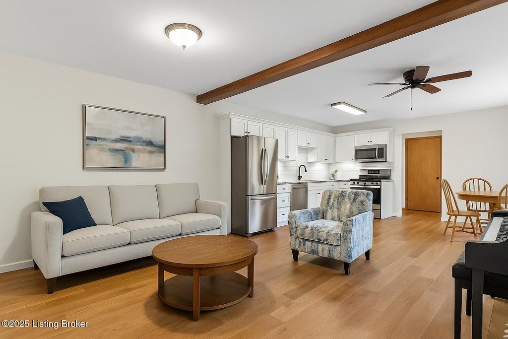 Photo of 3016 Hendon Rd, Louisville, KY 40220 (MLS # 1703571)