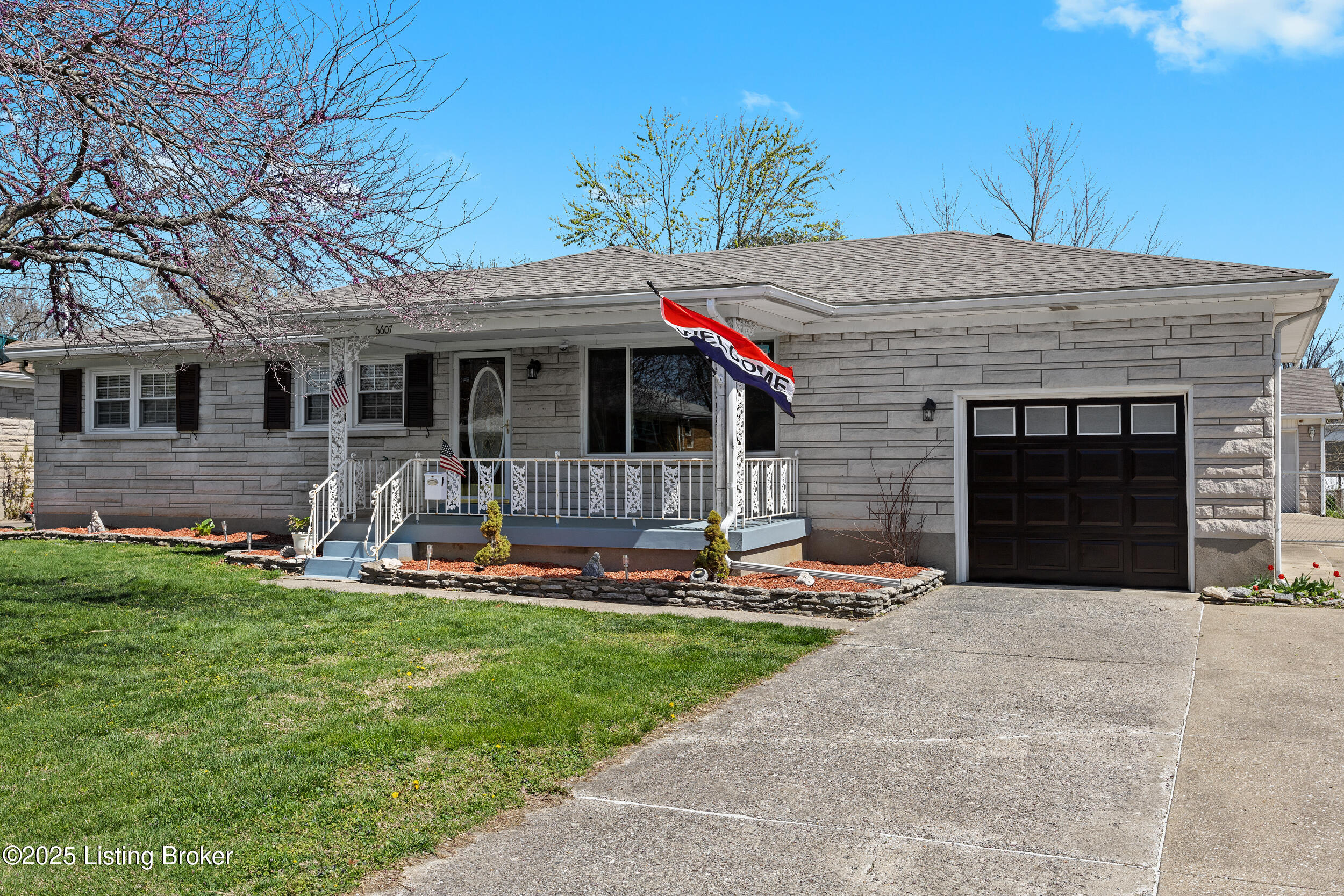 6607 Gabriel Dr, Louisville, Kentucky image 2