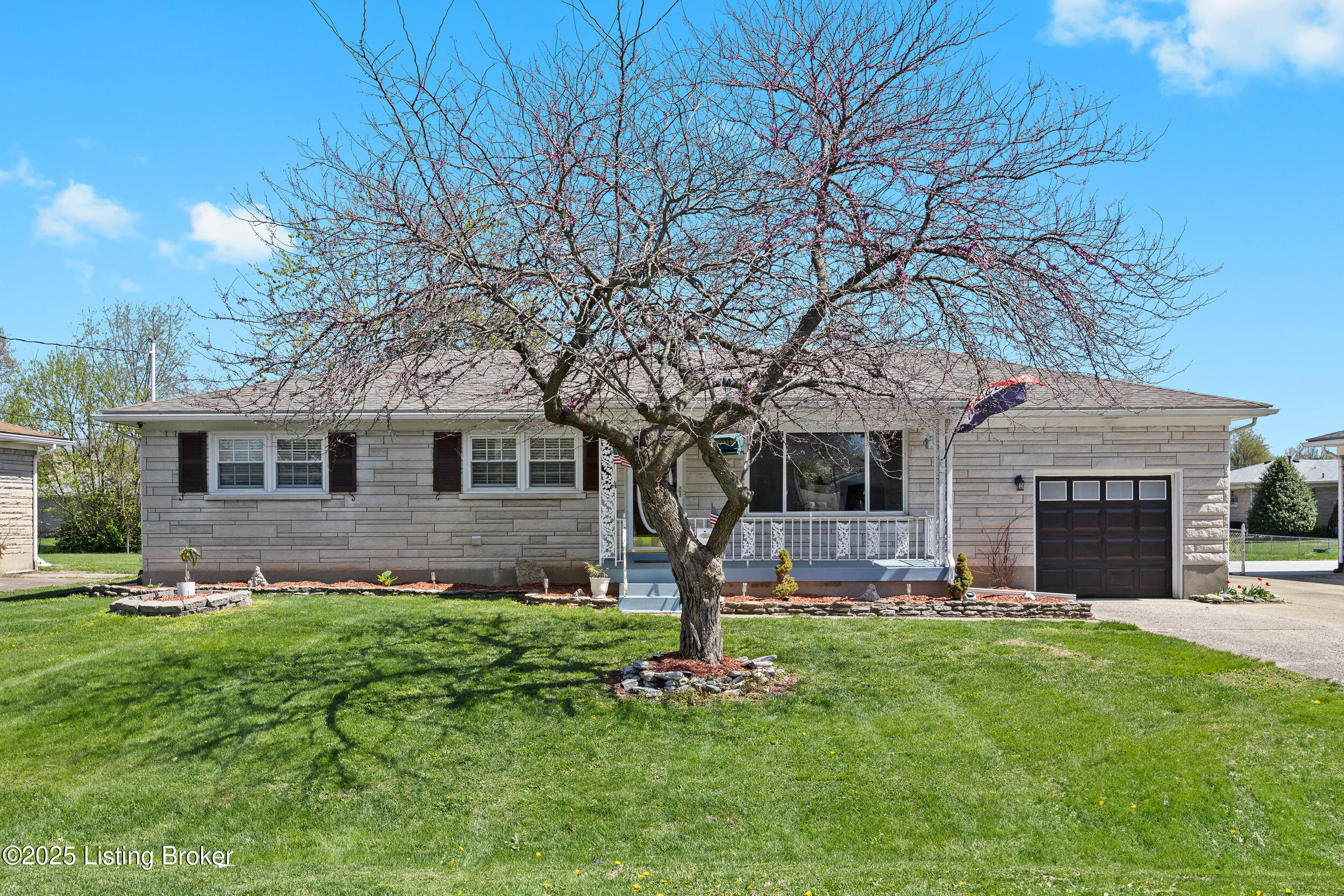 6607 Gabriel Dr, Louisville, Kentucky image 4