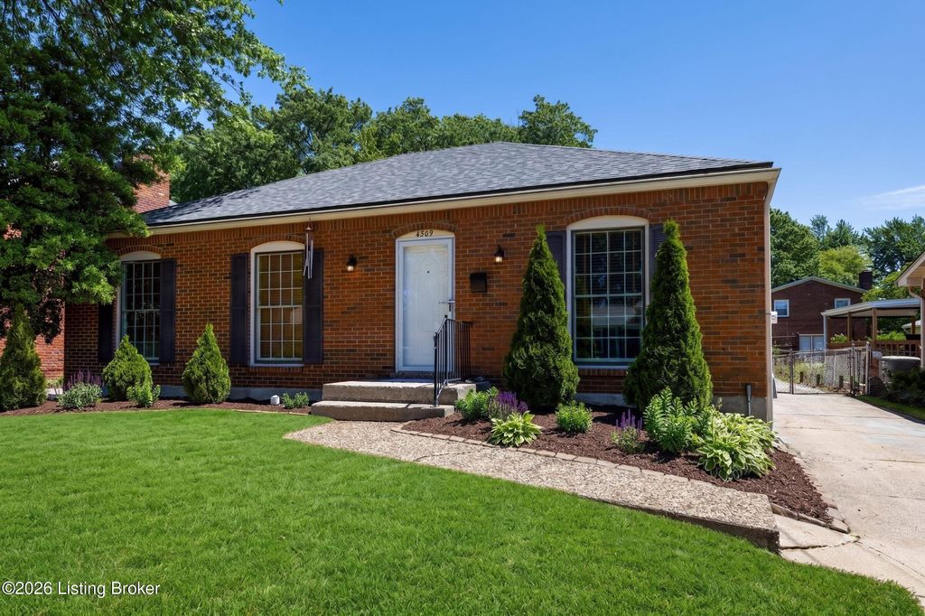 Photo of 4309 Hunsinger Ln, Louisville, KY 40220 (MLS # 1716744)