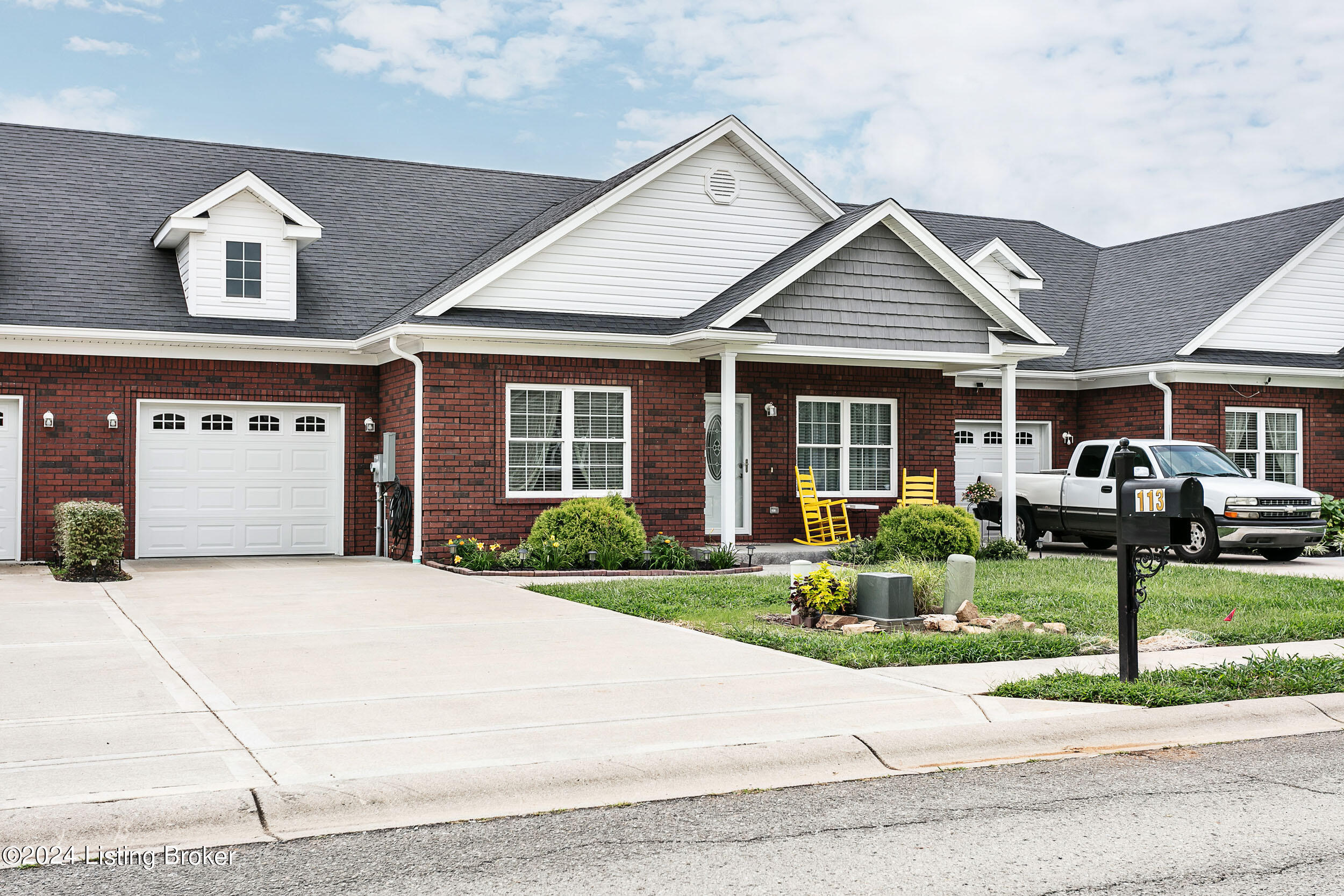 113HandyBlvd-2