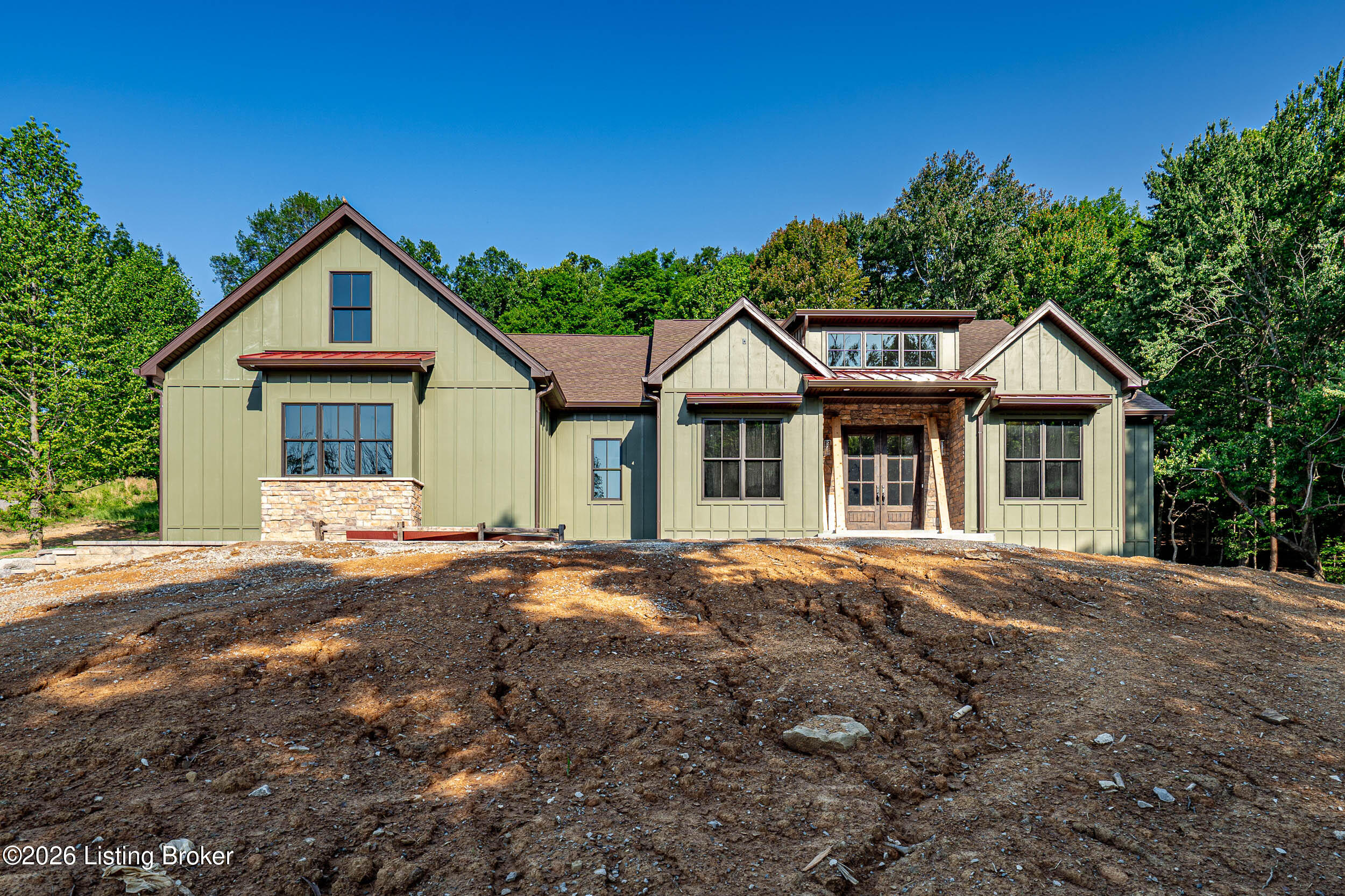 807 Wooded Ridge Dr