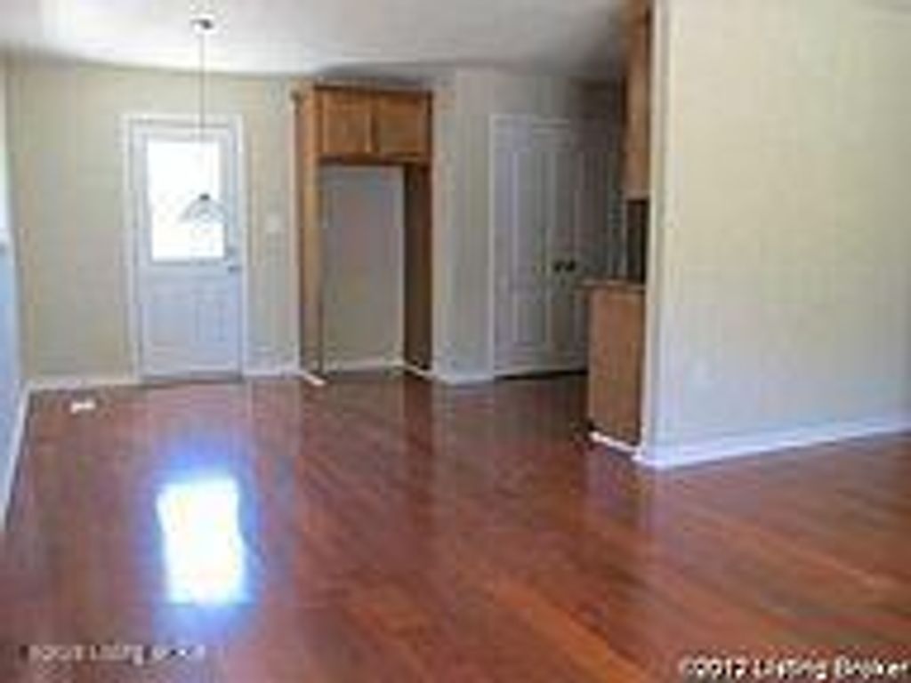 Photo of 3612 Foreman Ln, Louisville, KY 40219 (MLS # 1708941)