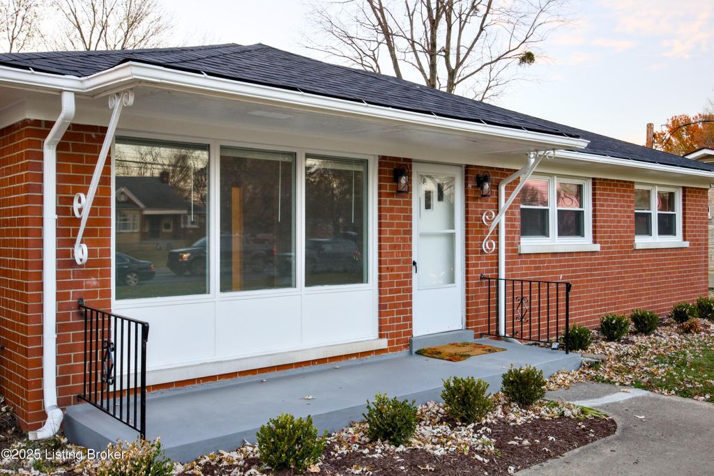 Photo of 9106 Preston Hwy, Louisville, KY 40219 (MLS # 1703701)