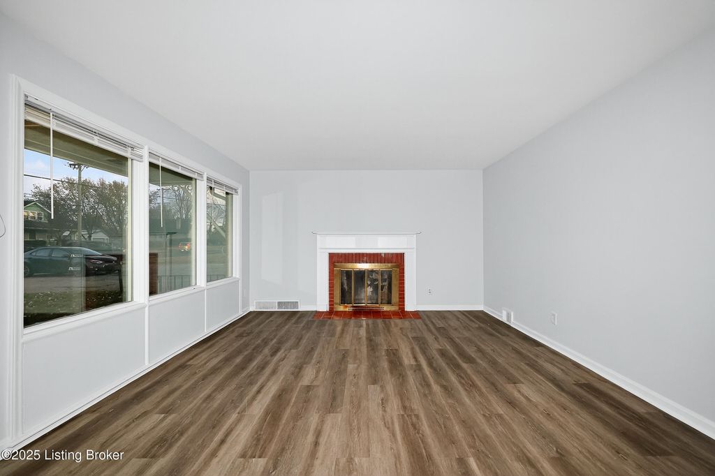 Photo of 9106 Preston Hwy, Louisville, KY 40219 (MLS # 1703701)