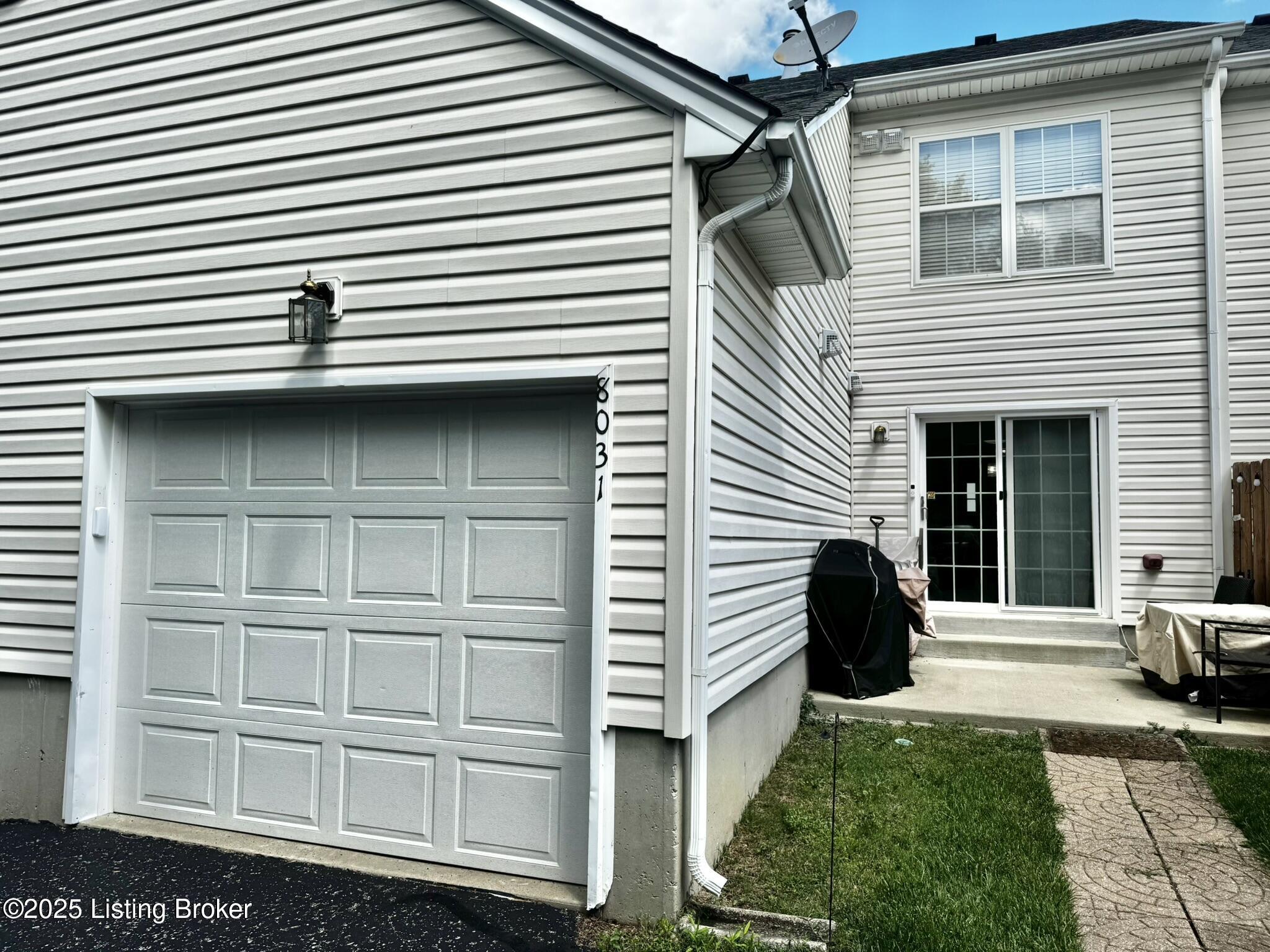 8031 Aspen Green Ln, Louisville, Kentucky image 36