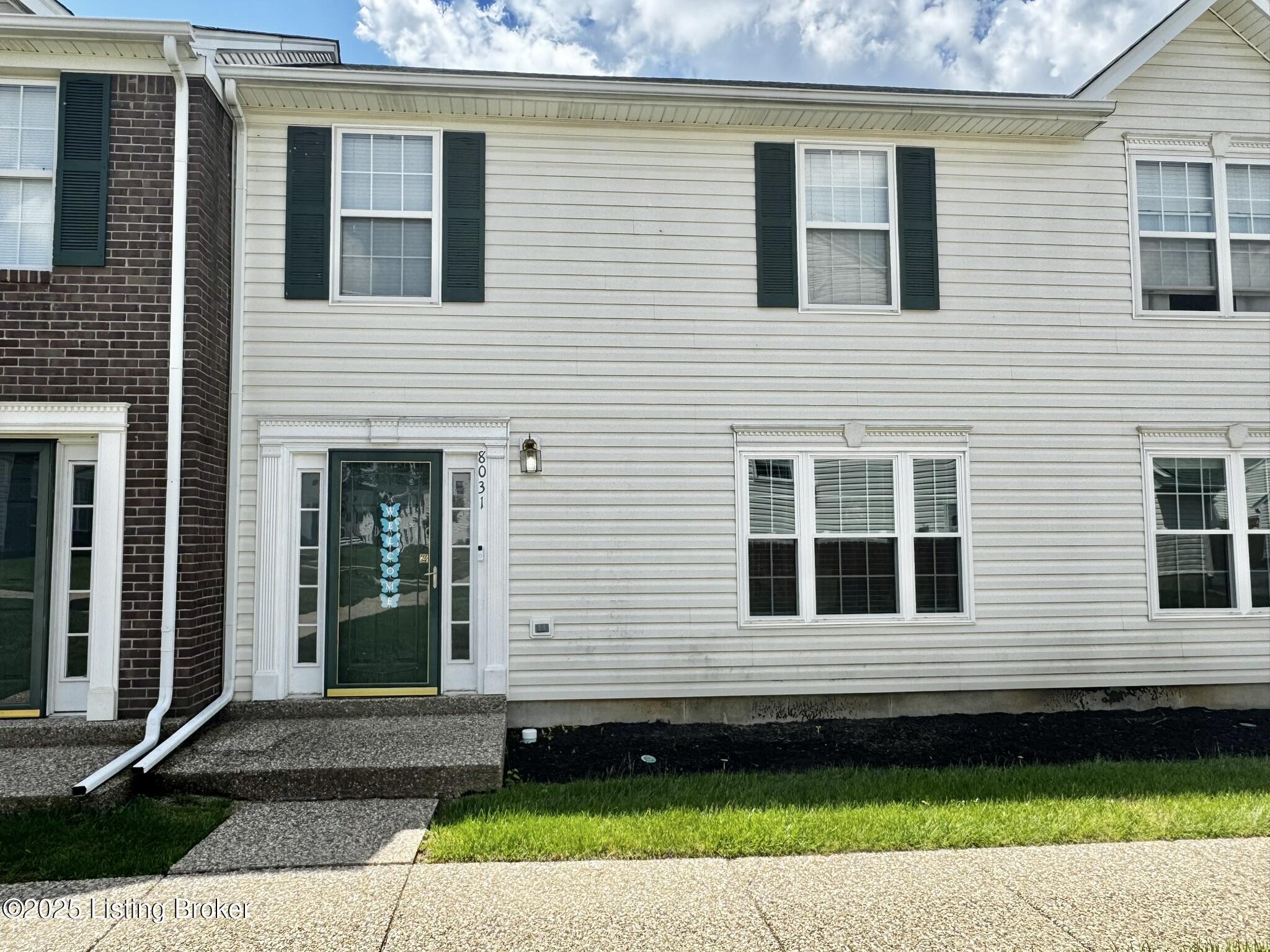 8031 Aspen Green Ln, Louisville, Kentucky image 1