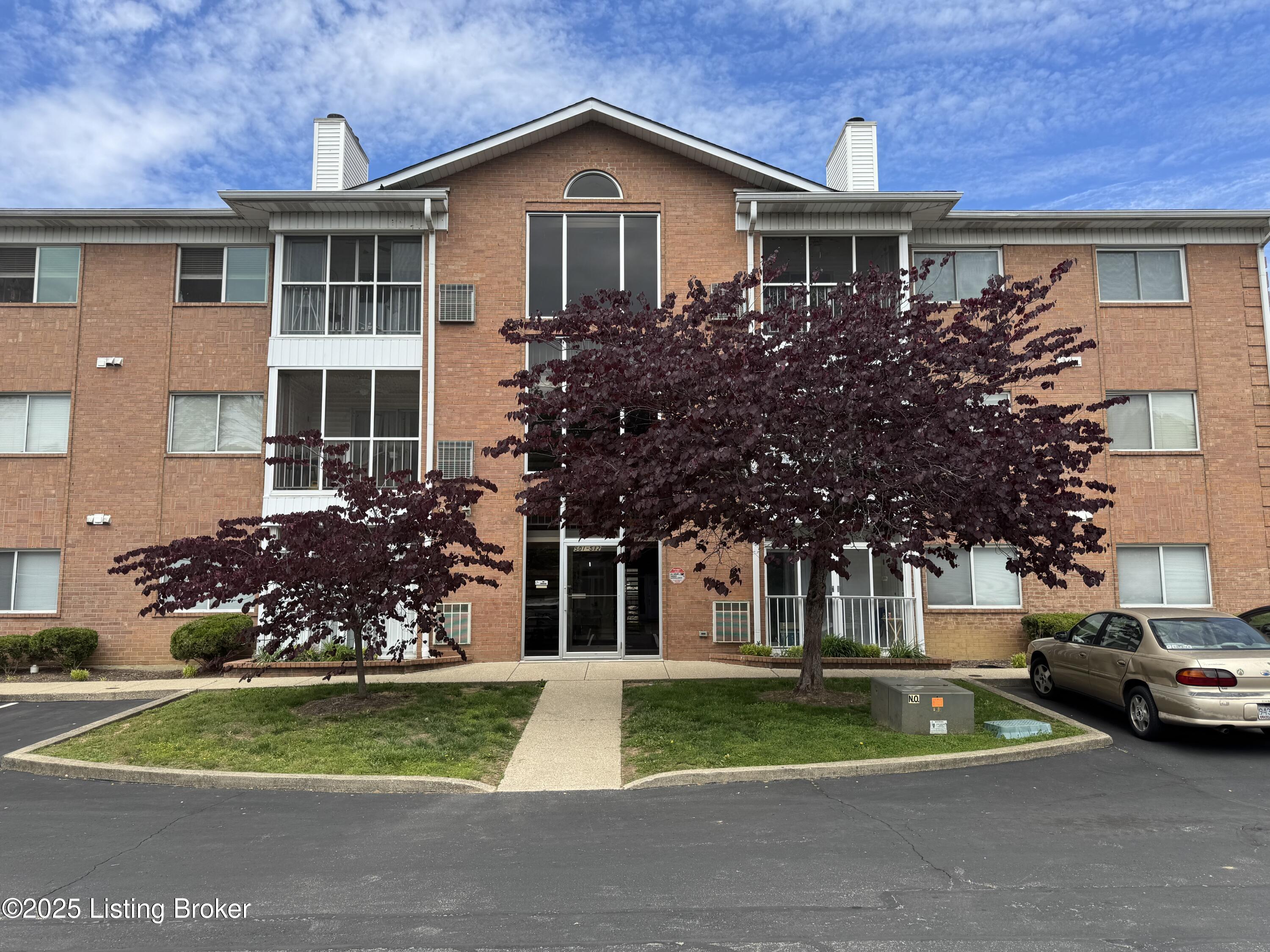 3721 Bardstown Rd #507, Louisville, Pennsylvania image 1