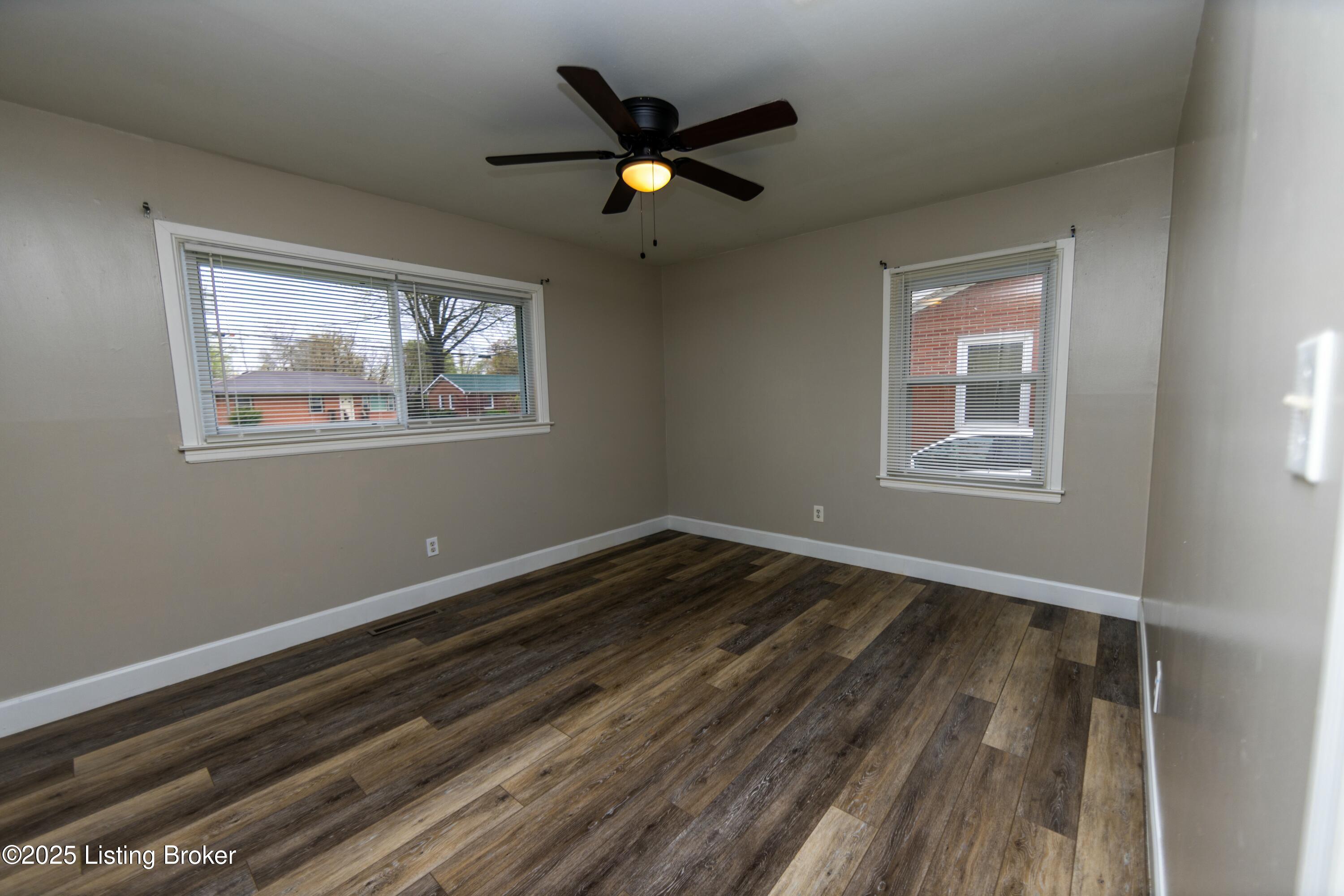 6214 Middlerose Cir, Louisville, Kentucky image 14