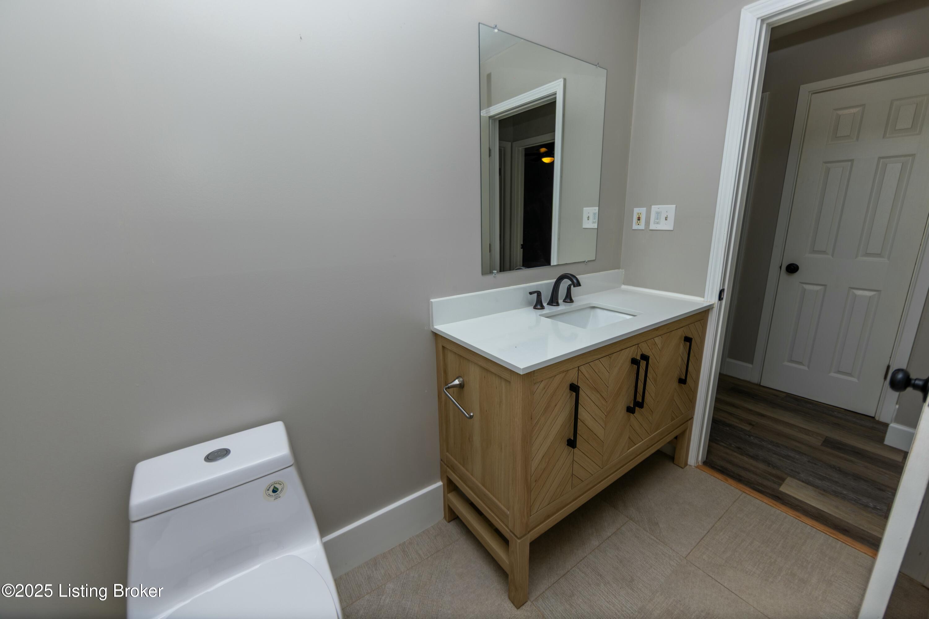 6214 Middlerose Cir, Louisville, Kentucky image 12