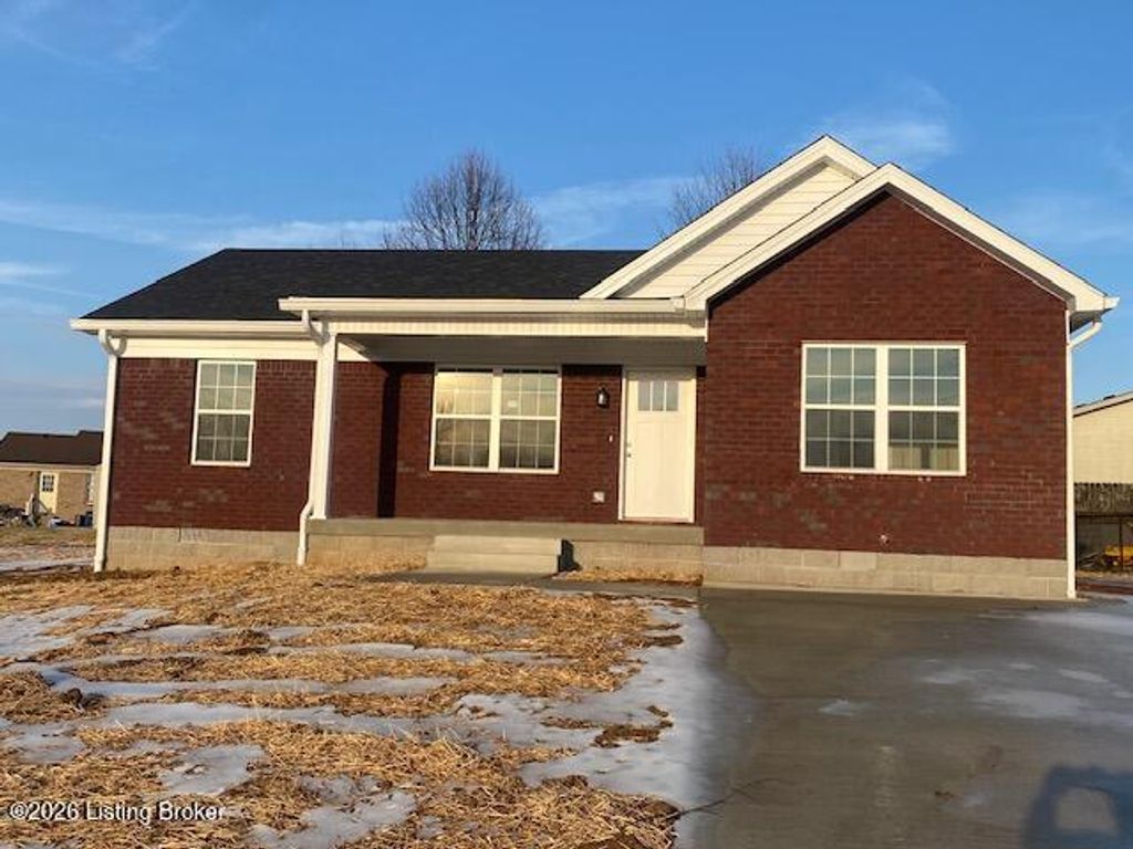 Photo of 100 Clear Springs Dr, Bardstown, KY 40004 (MLS # 1710955)