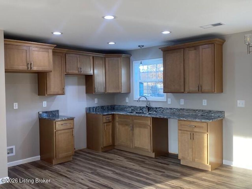 Photo of 100 Clear Springs Dr, Bardstown, KY 40004 (MLS # 1710955)