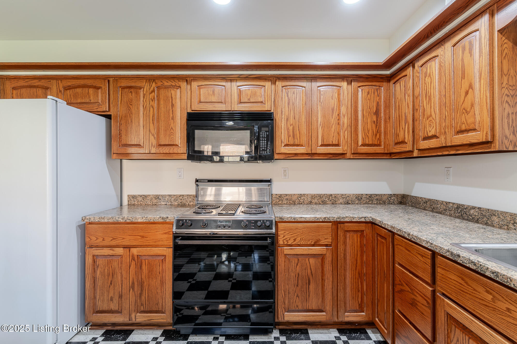 2811 Weissinger Rd, Louisville, Kentucky image 21