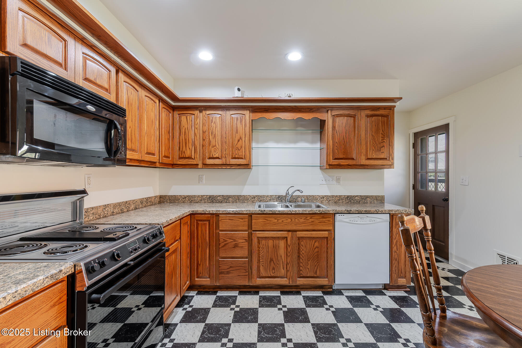 2811 Weissinger Rd, Louisville, Kentucky image 18