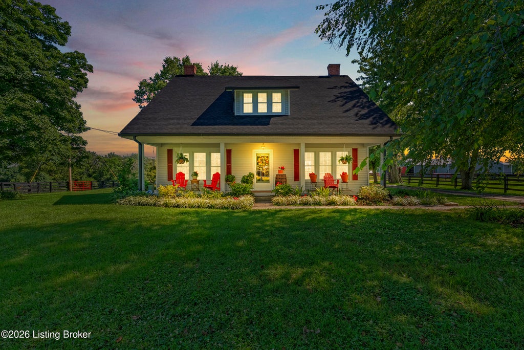 Photo of 1219 Taylor Wood Rd, Simpsonville, KY 40067 (MLS # 1723903)