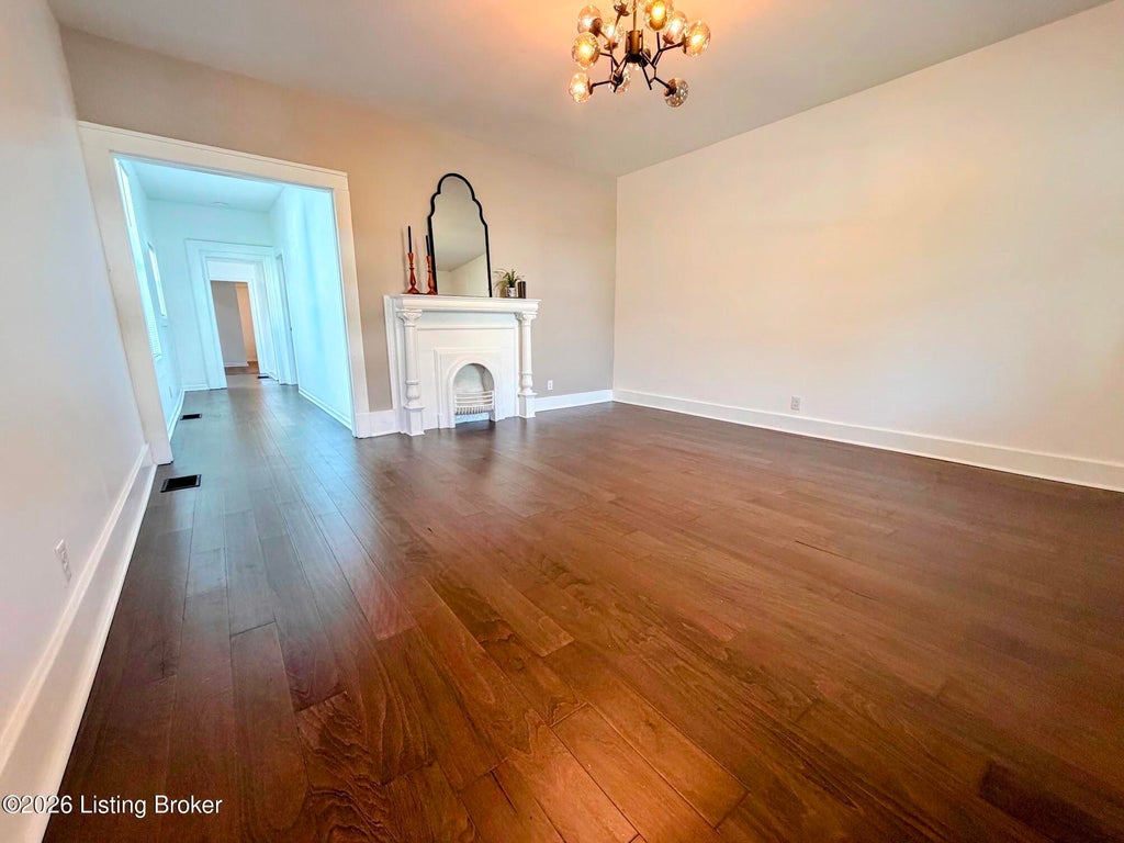 Photo of 626 E Hill St, Louisville, KY 40217 (MLS # 1729459)