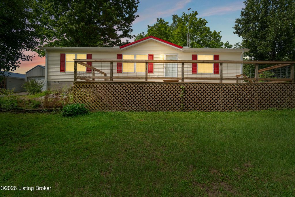 Photo of 14 Trailwoods Ln, Leitchfield, KY 42754 (MLS # 1710165)