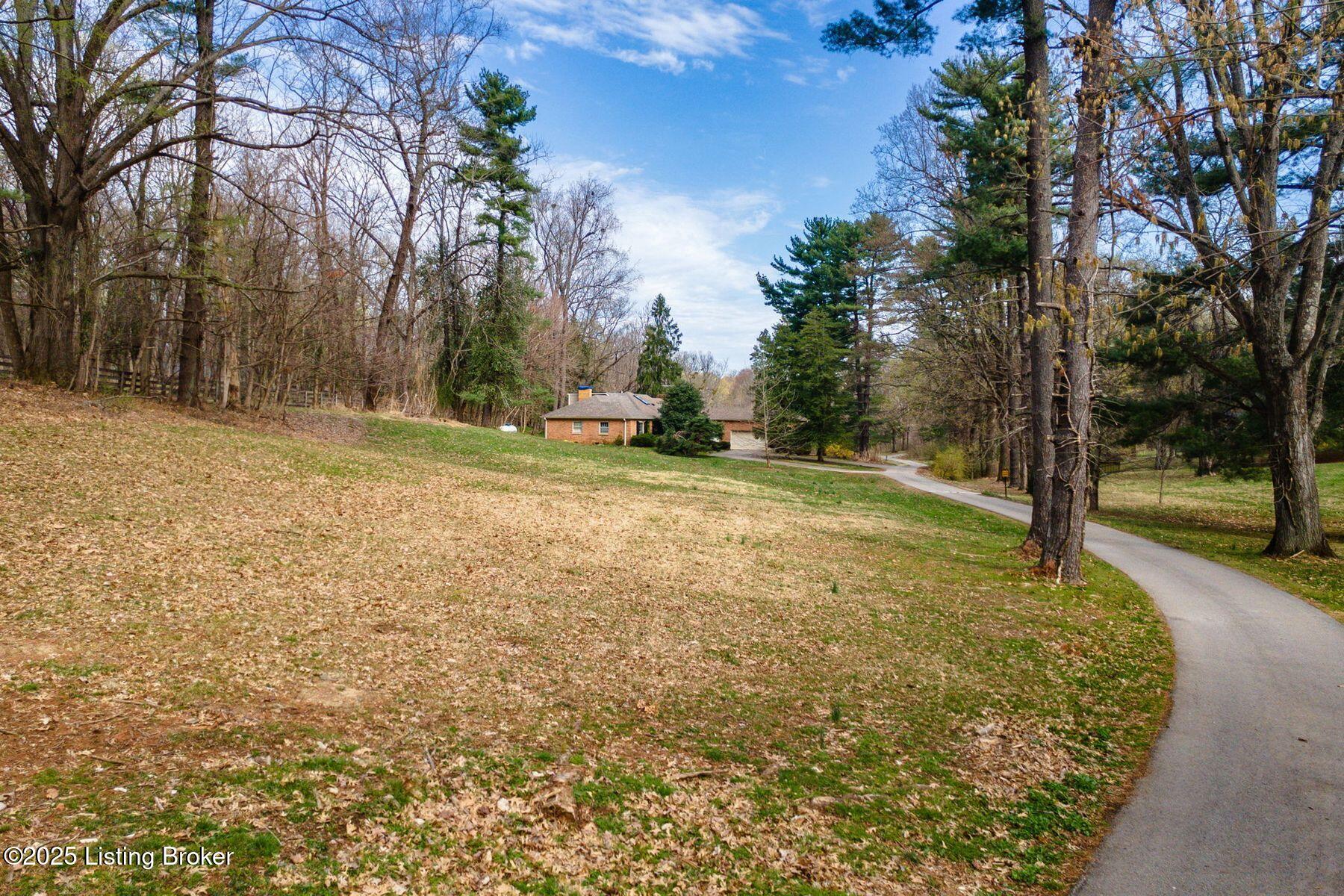 7823 Wolf Pen Branch Rd, Prospect, Kentucky image 2