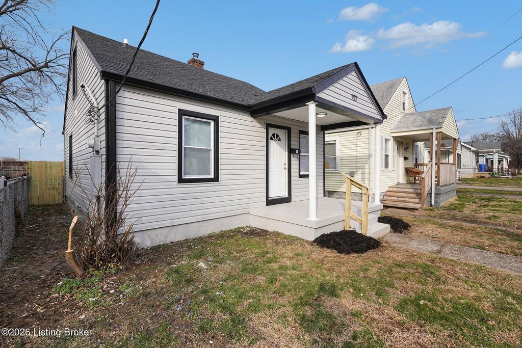 Photo of 927 Dresden Ave, Louisville, KY 40215 (MLS # 1710556)