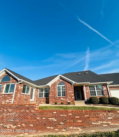 Homes For Sale - 105-A Legacy Ct<br/> Elizabethtown, KY 42701