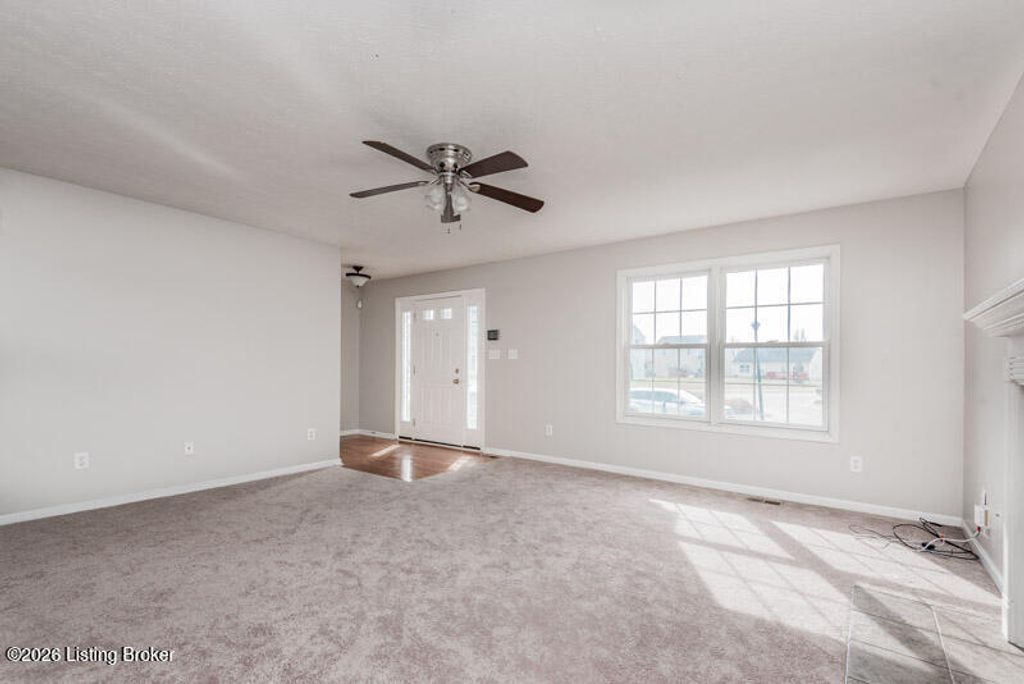 Photo of 5408 Bannon Crossings Dr, Louisville, KY 40218 (MLS # 1710057)