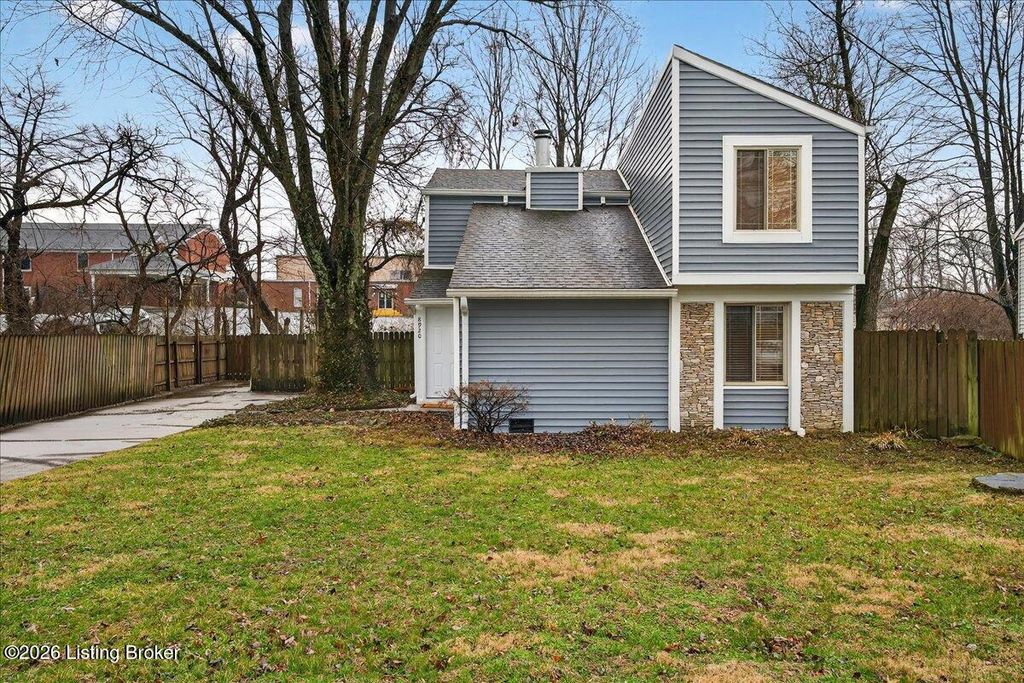 Photo of 8920 Wimsatt Way, Louisville, KY 40291 (MLS # 1708163)